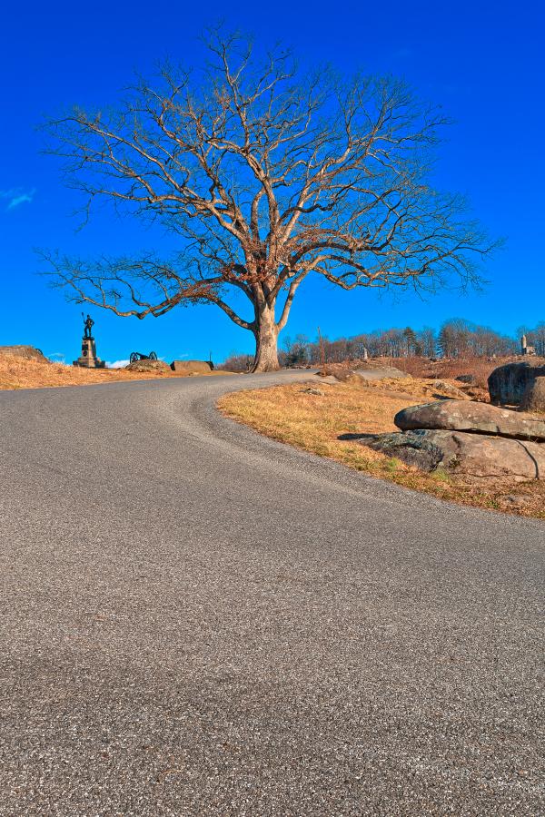Devils Den - HDR