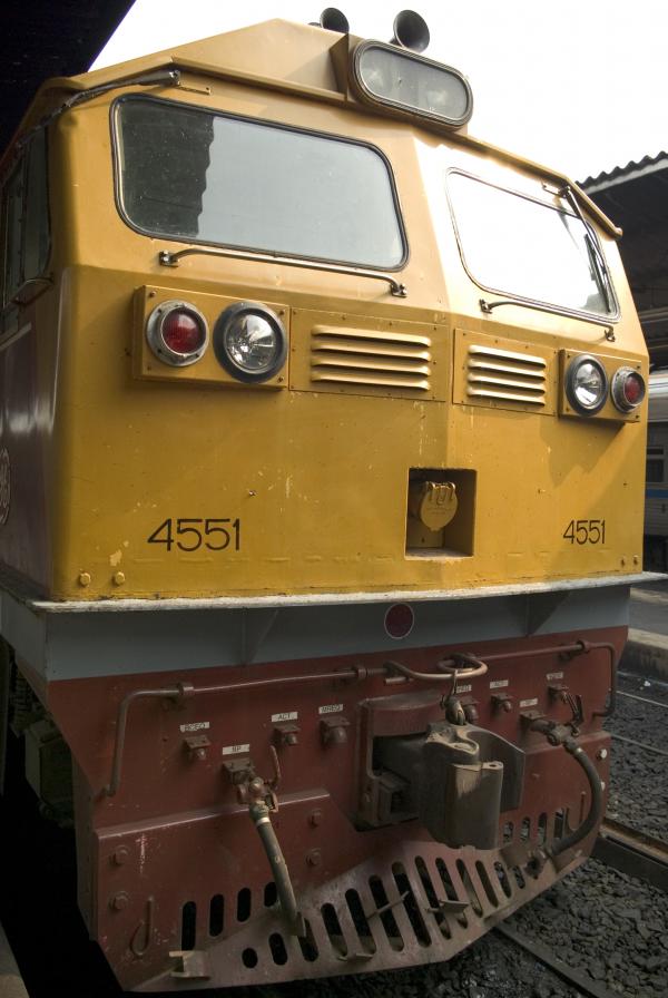 Diesel-electric locomotive