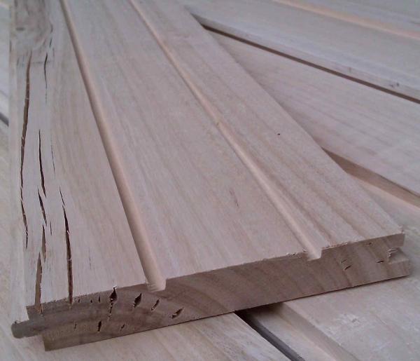 Discoloured wood