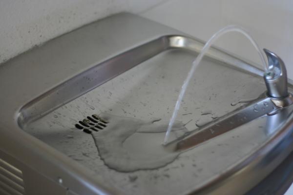 Dringking Water Fountain
