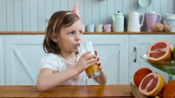 Drinking juice