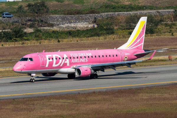Embraer ERJ-175 (JA03FJ)