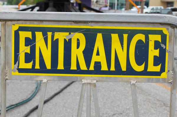 Entrance sign