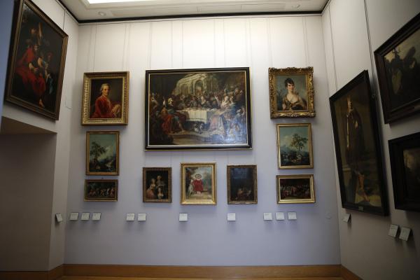 Exhibit Painting Display