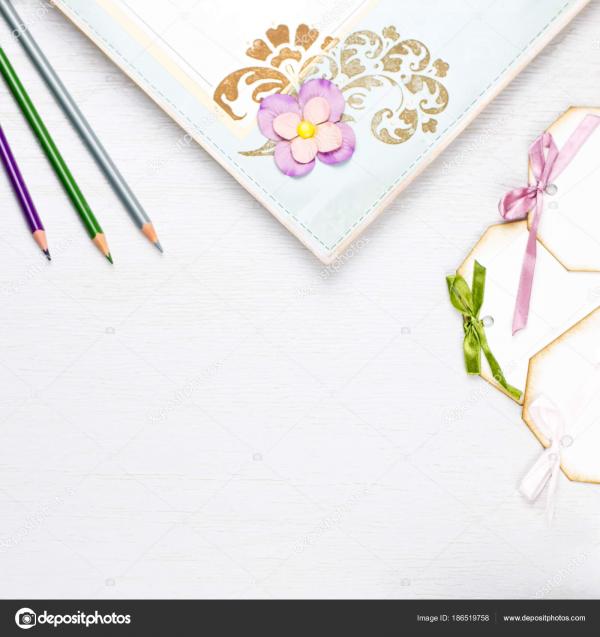 Feminine Paper