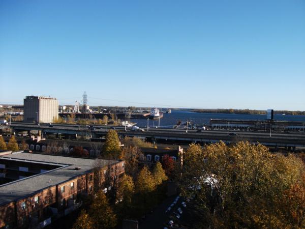 Freighters in Toronto harbour, 2010-10-28 (1)