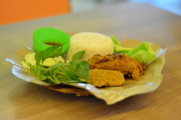 Fried chicken and rice