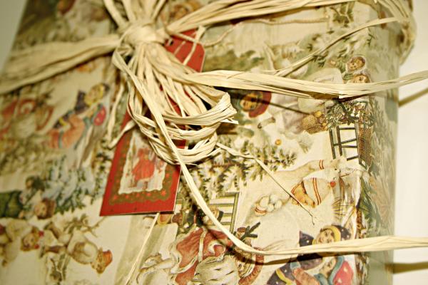 Gift wrapping
