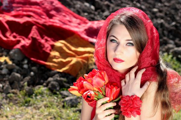 Red Scarfed Girl