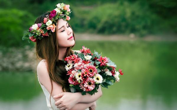 Girls with Flowers