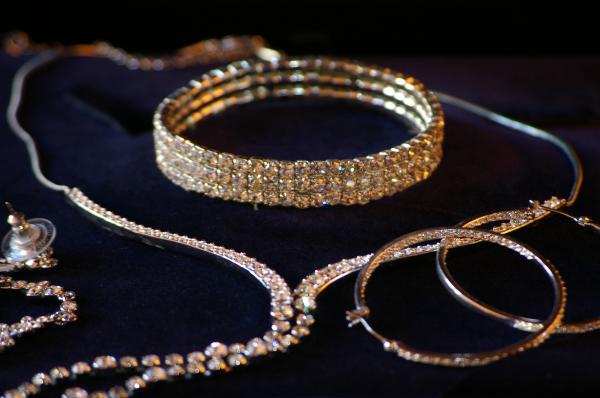 Gold jewelry