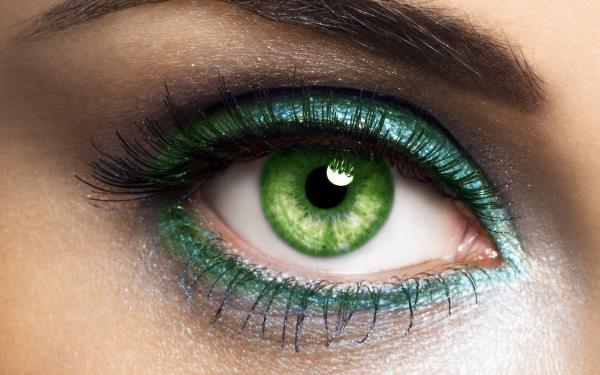 Green eyes