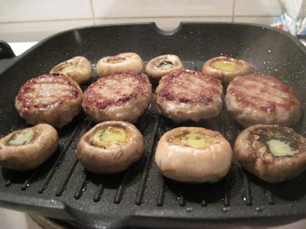 Grilling meatballs