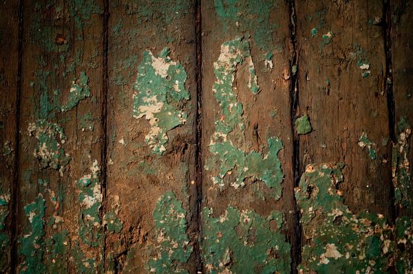 Gritty Paint on Wood