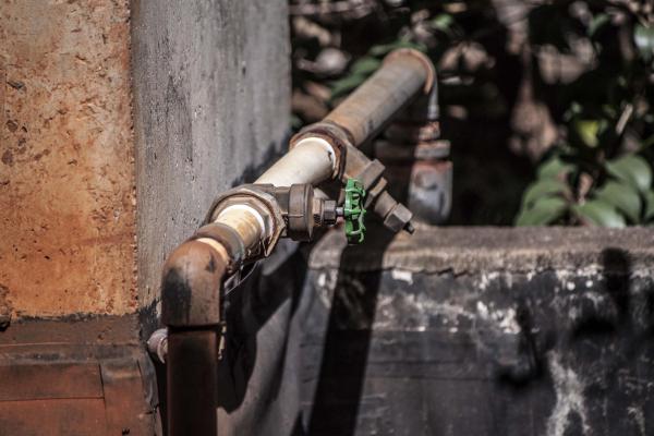 Gritty valve and pipe