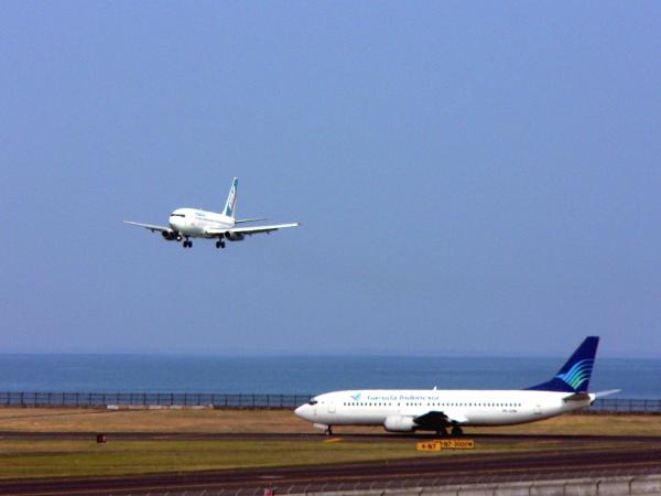 Happy Landing, Happy Take Off