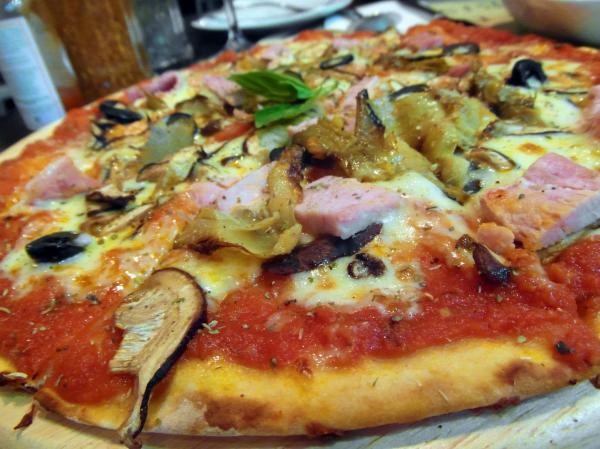 Hawaiian Pizza