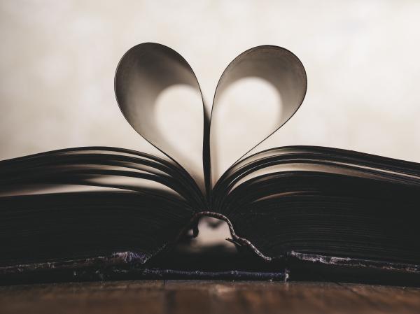 Hear Shape Book Paper
