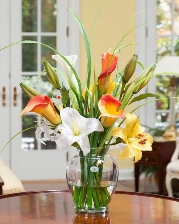 Home flowers decoration