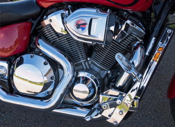 Honda VTX 1800 C 2007 - engine