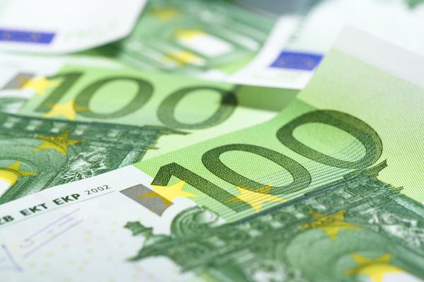 Hundred euros