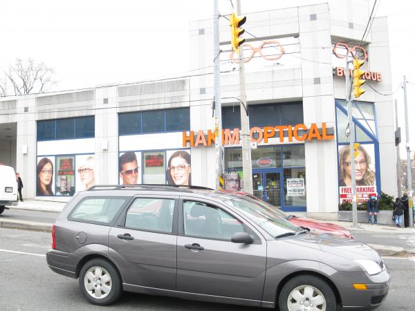 Intersection of Bathurst and Eglinton, 2013 04 09 -aq