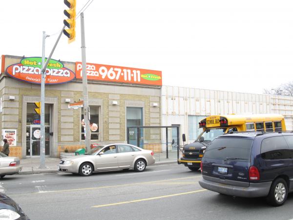 Intersection of Oakwood and Eglinton, 2013 04 09 -ah