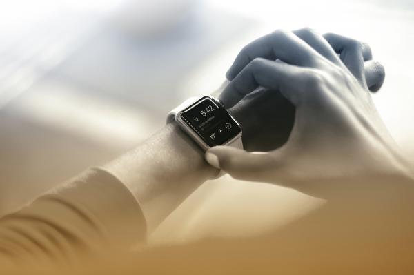 It Is Time - Checking the Time on Smartwatch