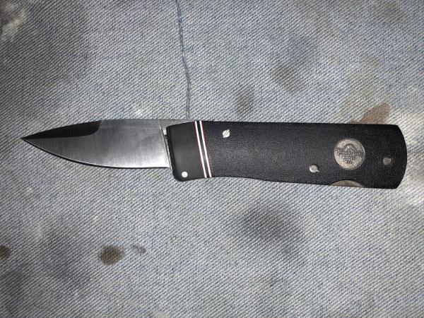 Knife lie