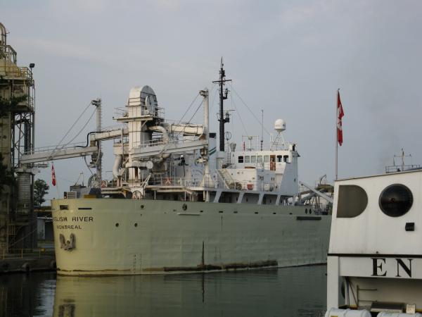 Lake freighter English River, about 7:30am, 2012 07 06 -t.jpg