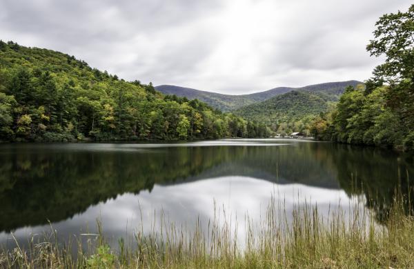 Lake Trahlyta at Vogel State Park 2