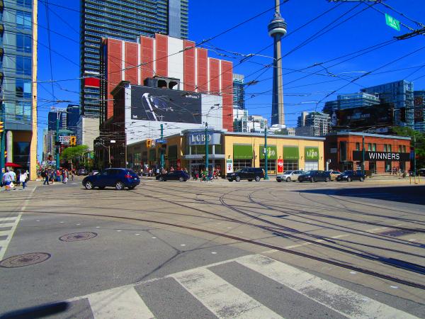 LCBO at Spadina and King, 2017 06 03 -c