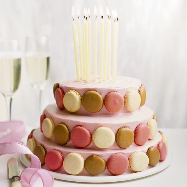Macaroons cakes dessert