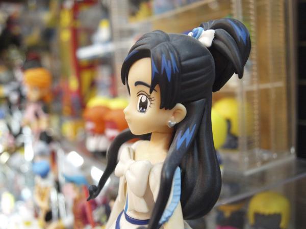 Macro Toys