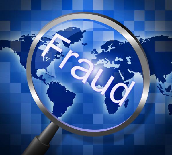 Magnifier Fraud Shows Rip Off And Hustle