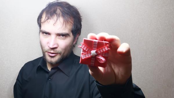 Man holding a gift box