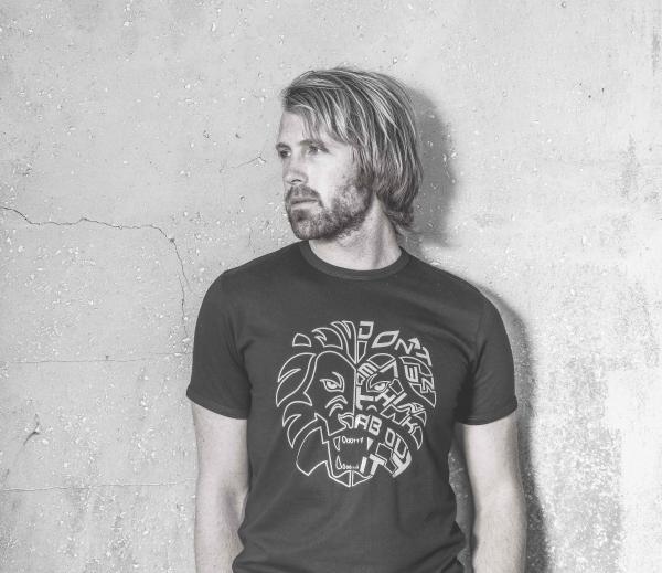 Man Wearing Crew-neck Shirt Facing Right Side