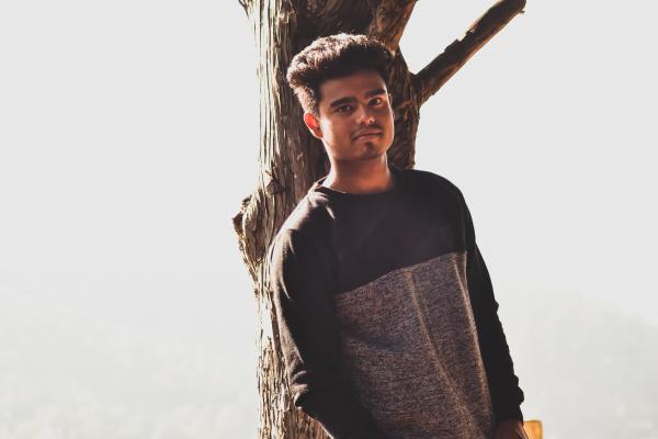 Men's Black and Gray Sweater