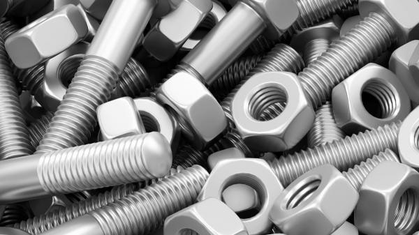 Metallic screw