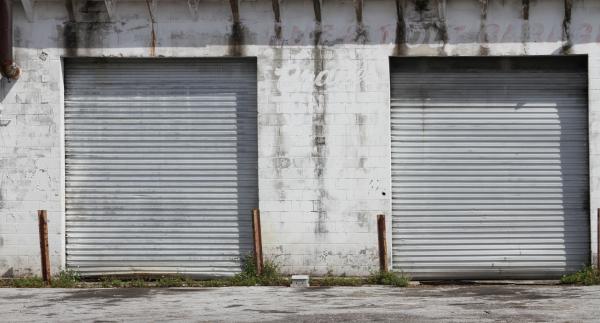 Metal garage door
