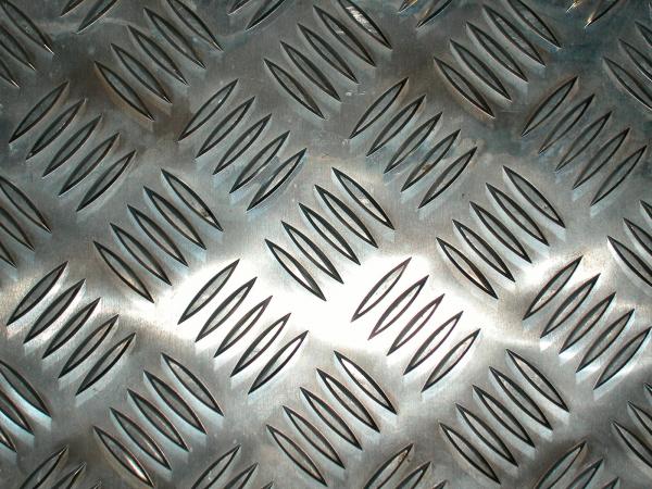 Metal plate