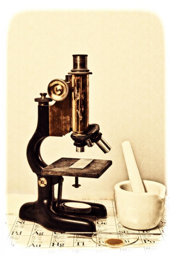 Microscope