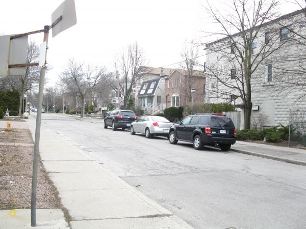 Near Chaplin and Eglinton, 2013 04 09 -aa