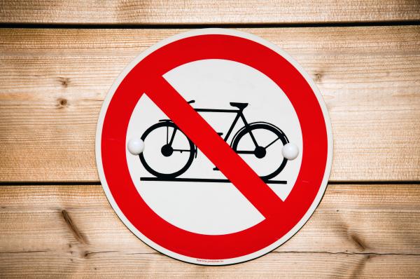 No bicycle sign