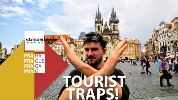 Oh,these tourists again!