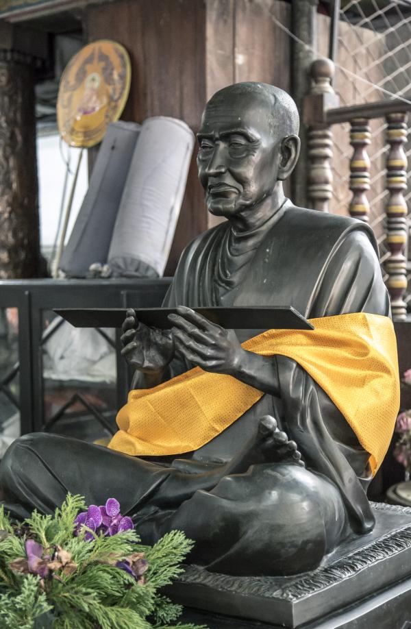 Old buddha statue