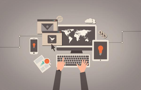 Online marketing concept - Marketeer working at the desk