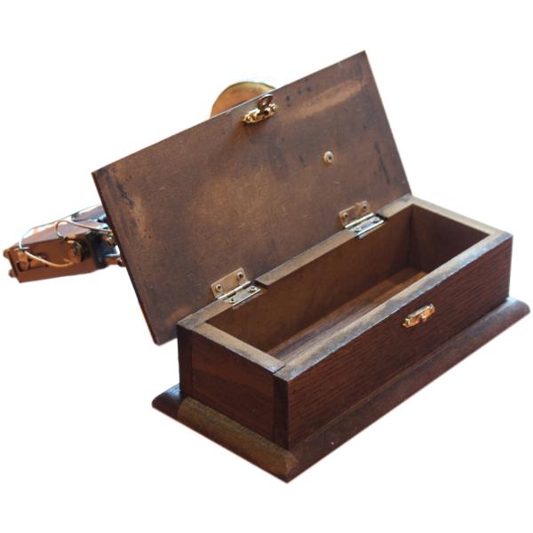Open Vintage Box