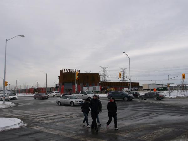 Opening day at the TTC's Pioneer Village Station -- busbays, 2017 12 17 -k