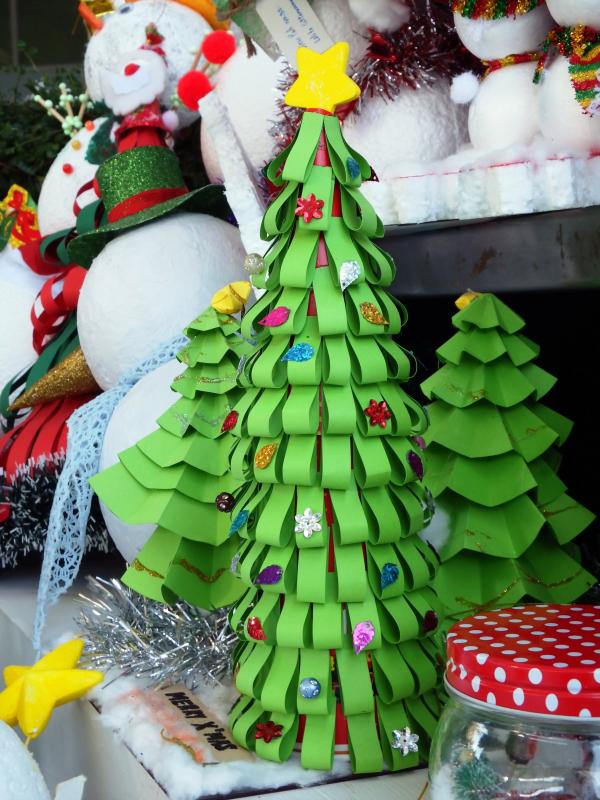 Paper craft Christmas tree